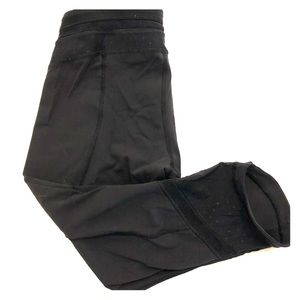 Lululemon crop leggings size 6